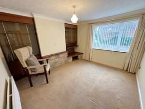 Lounge- click for photo gallery